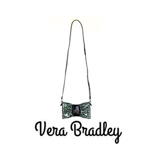 Crossbody small patent leather bag